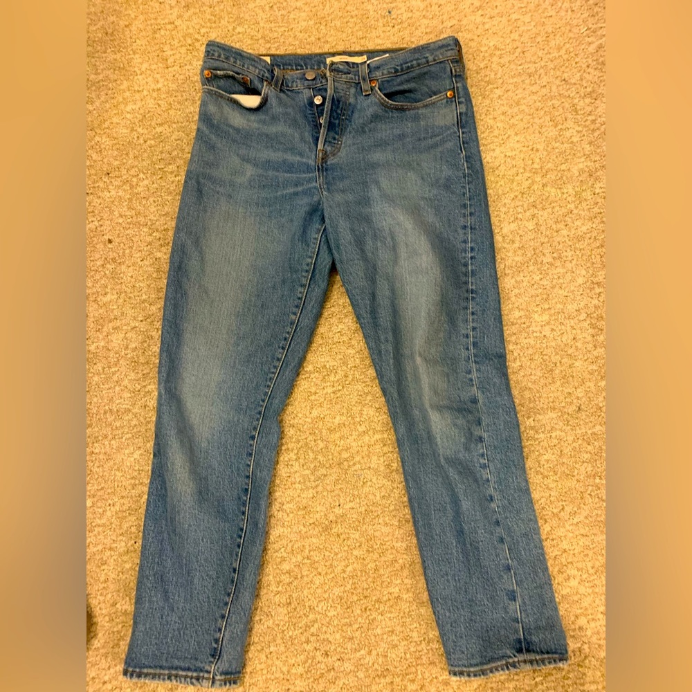 Levis wedgie jeans size 29
